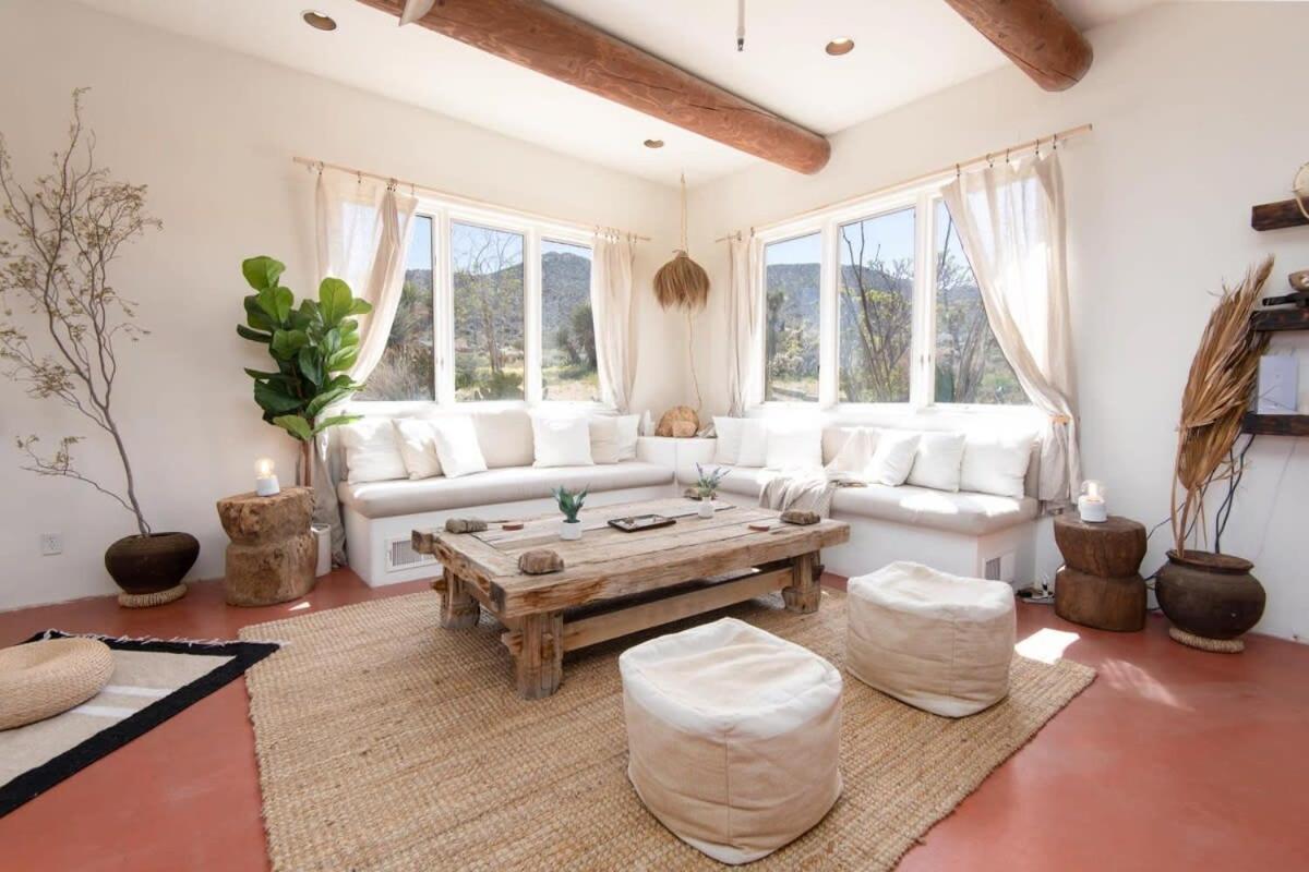 Renovated Lodge - Room 3 With Pool Access Joshua Tree Exterior photo