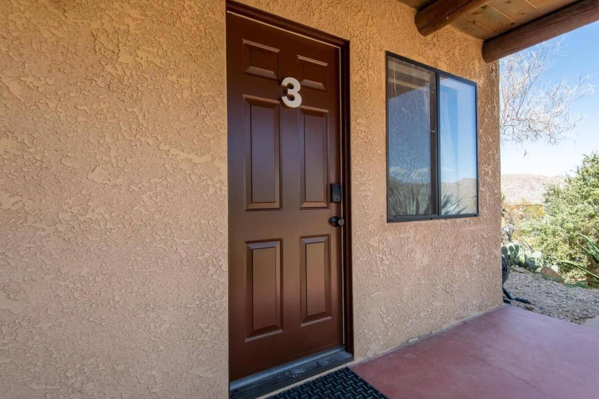 Renovated Lodge - Room 3 With Pool Access Joshua Tree Exterior photo