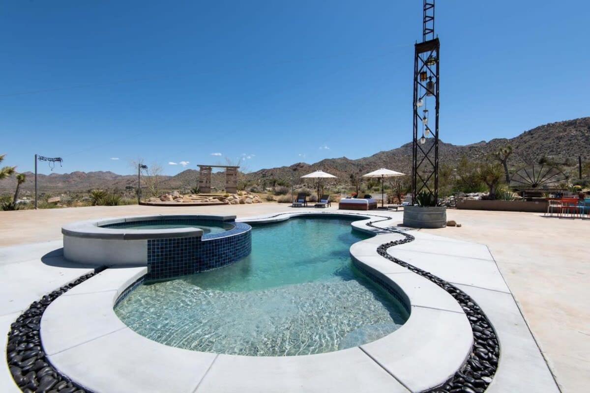 Renovated Lodge - Room 3 With Pool Access Joshua Tree Exterior photo