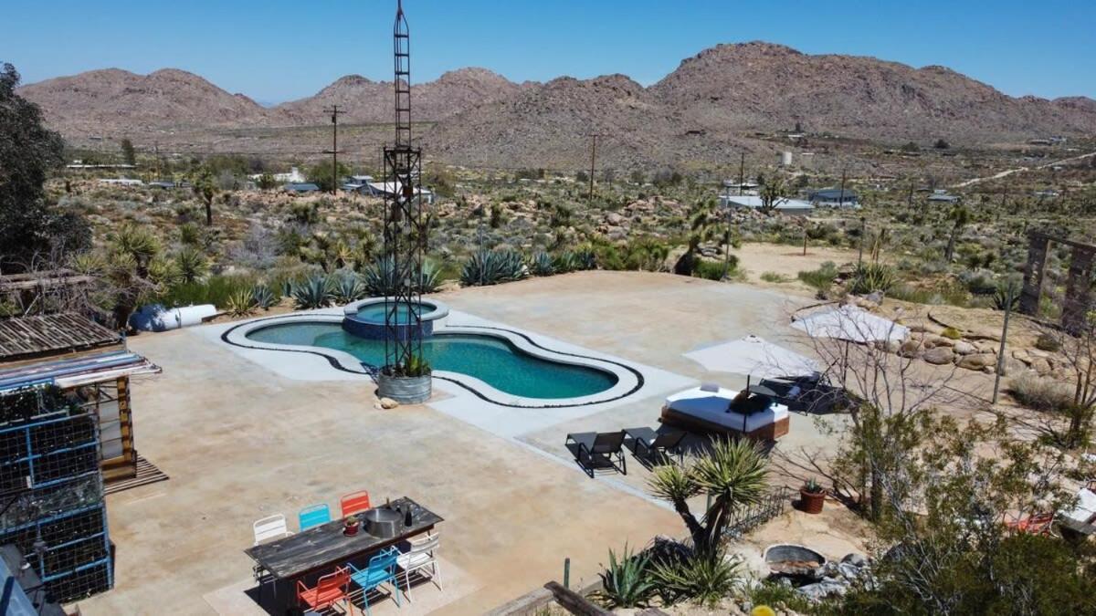 Renovated Lodge - Room 3 With Pool Access Joshua Tree Exterior photo