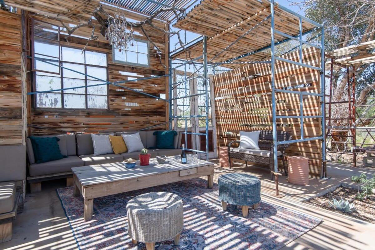 Renovated Lodge - Room 3 With Pool Access Joshua Tree Exterior photo